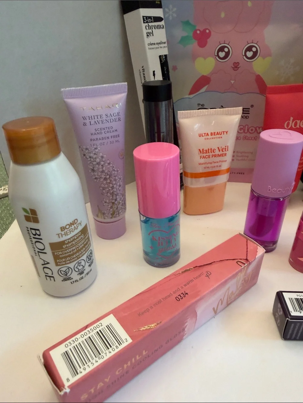 20 pieces Plus Bag Makeup and Skincare Collection